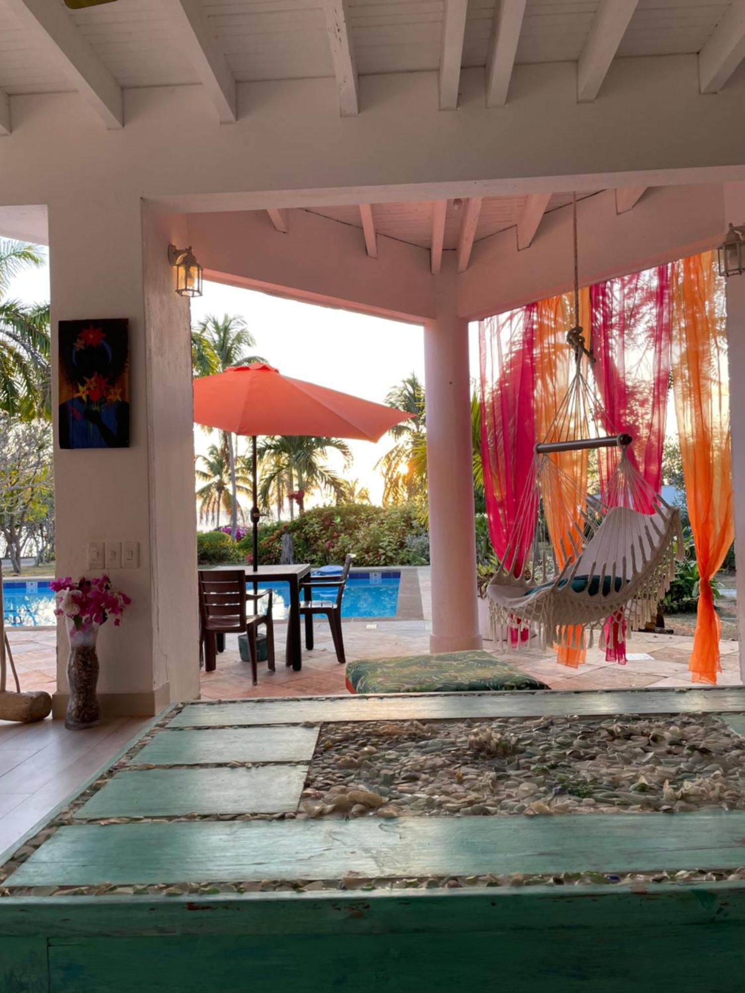 Casa De Las Flores Tropical San Andres  Exterior photo